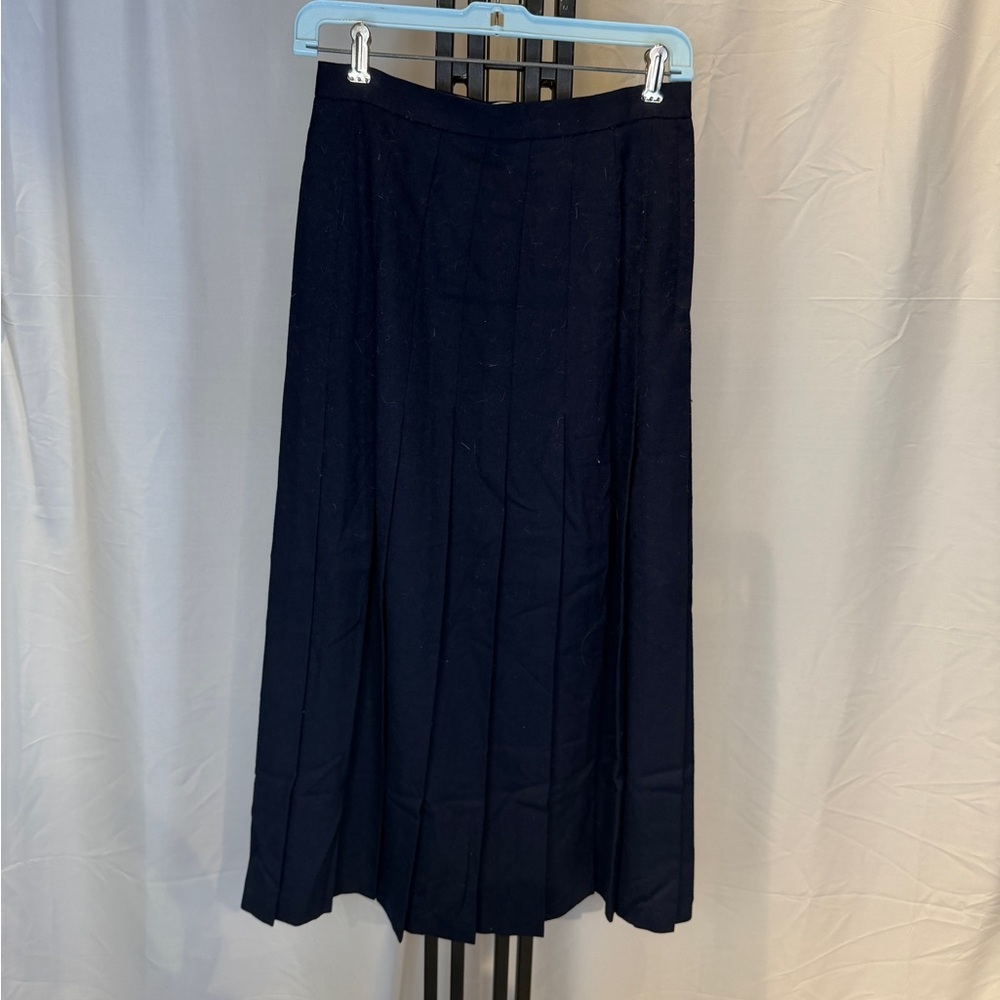 JH Collectibles Navy A-Line Skirt‎